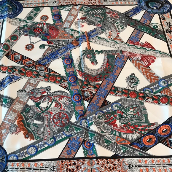 Hermes Le Song De La Licorne Scarf 90 silk - Picture 2 of 7